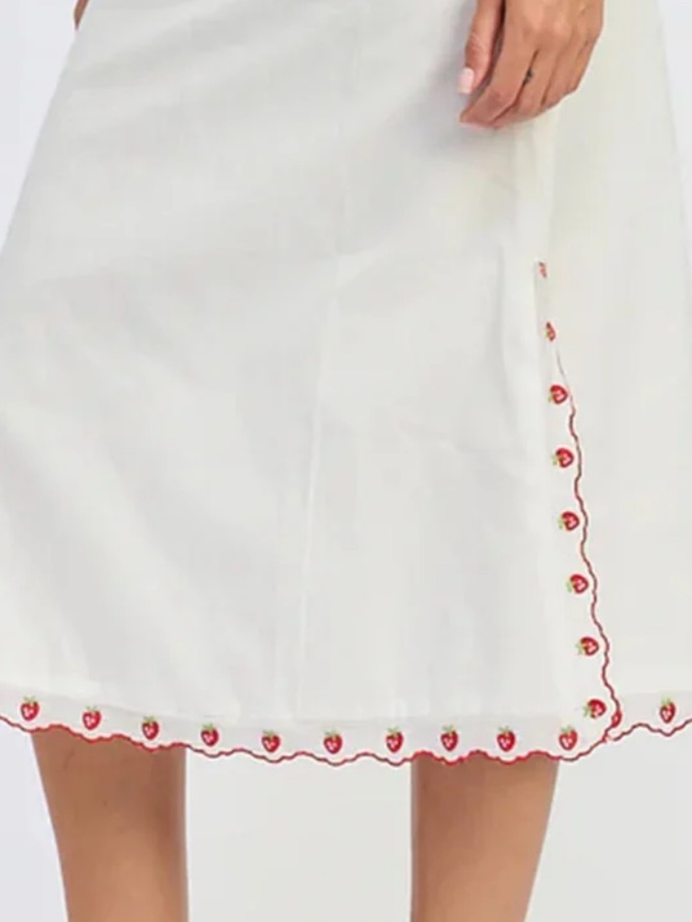 NEW🍓JACQUIETHELABEL Bonnie Embroidered Midi Dress $125 - Picture 3 of 11